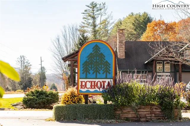 $405,000 | 446 Peaceful Haven Drive, Unit 811, Boone, NC 28607