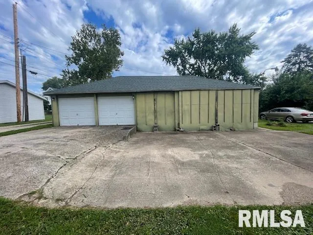 $55,000 | 715 North 2nd Street, Chillicothe, IL 61523