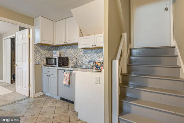 $1,500 | 5929 Camberly Avenue, Springfield, VA 22150