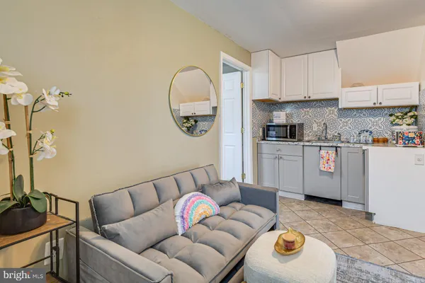 $1,500 | 5929 Camberly Avenue, Springfield, VA 22150