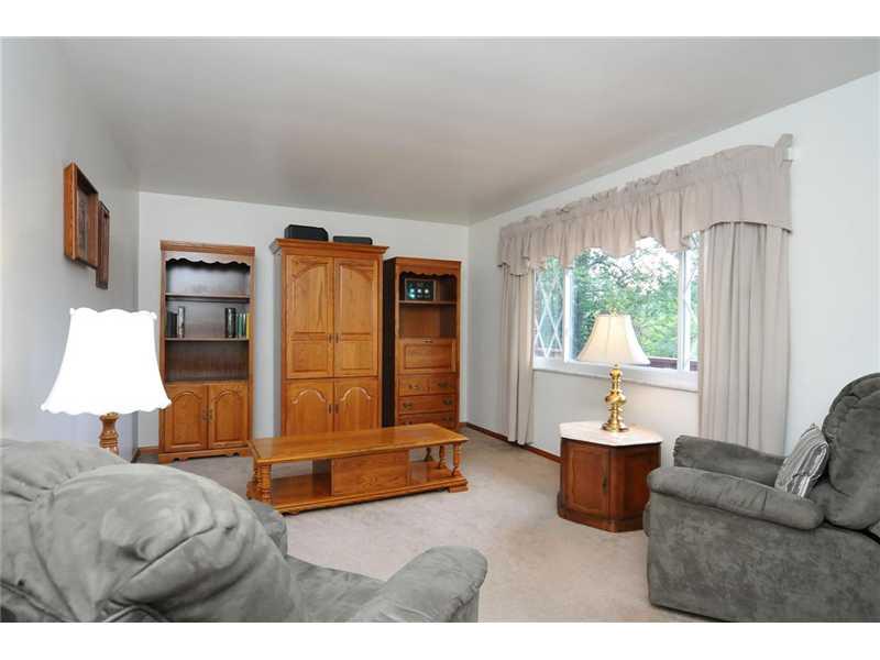 341 Elkhorn Road Monaca, PA 15061 - Photo 2 of 11 Living Room.
