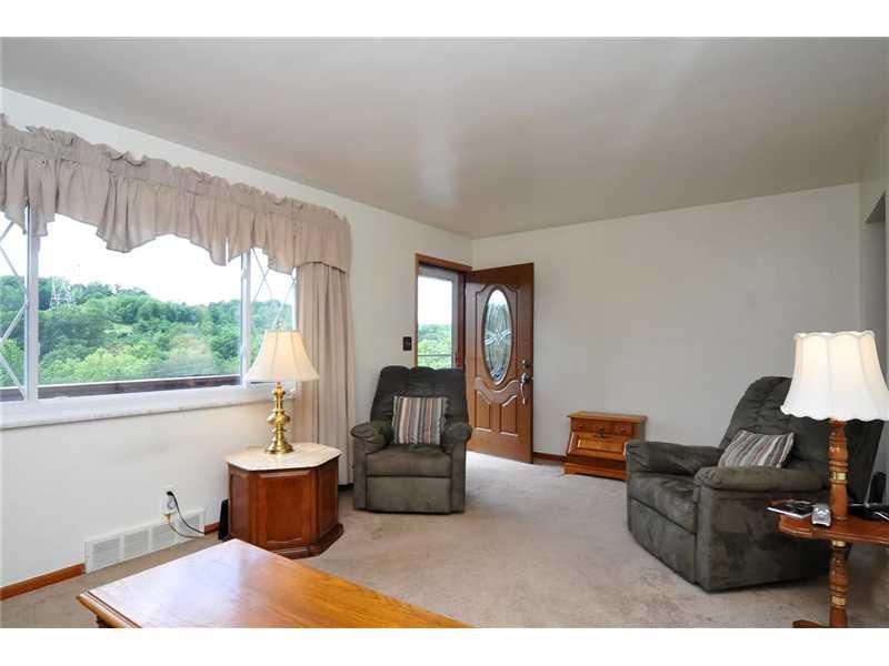 341 Elkhorn Road Monaca, PA 15061 - Photo 3 of 11 Living Room.