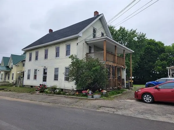 $1,795 | 10 B Dyer Street, Laconia, NH 03246