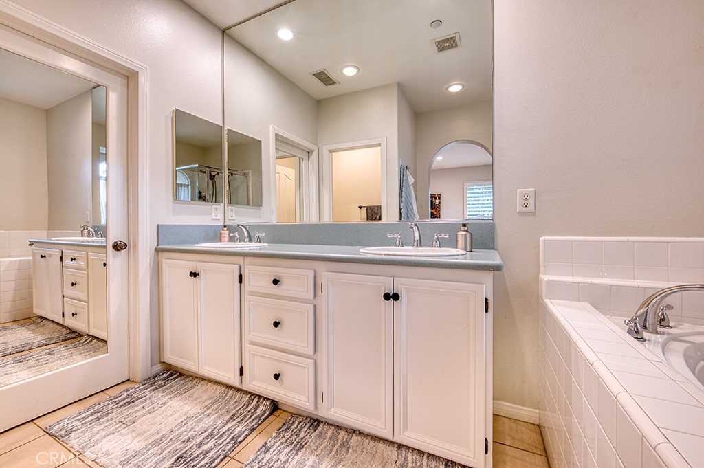 2 Aryshire Lane Ladera Ranch, CA 92694 - Photo 15 of 33