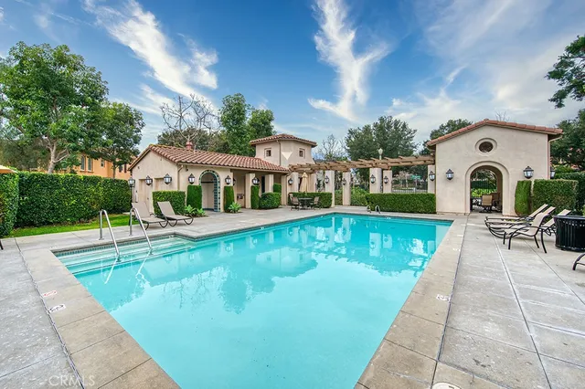 $990,000 | 2 Aryshire Lane, Ladera Ranch, CA 92694