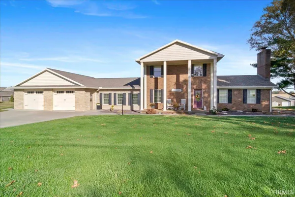 $495,000 | 2352 Warrenton Road, Haubstadt, IN 47639