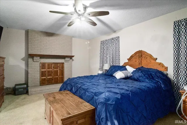 $509,900 | 2352 Warrenton Road, Haubstadt, IN 47639