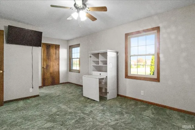 $509,900 | 2352 Warrenton Road, Haubstadt, IN 47639