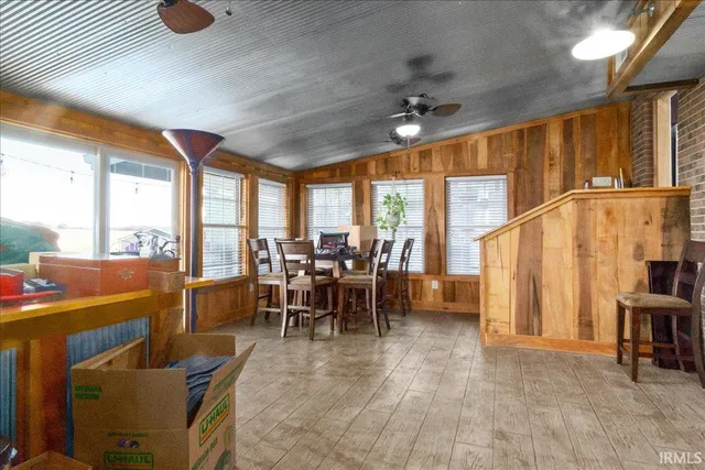 $509,900 | 2352 Warrenton Road, Haubstadt, IN 47639