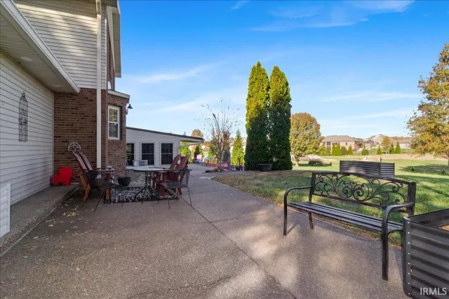 $509,900 | 2352 Warrenton Road, Haubstadt, IN 47639