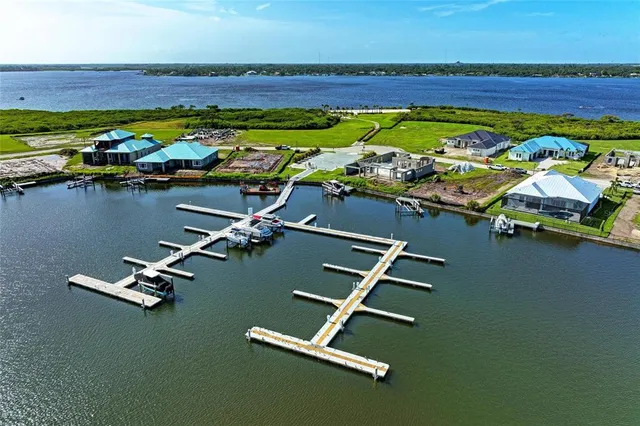 $3,750 | 2322 5th Street East, Palmetto, FL 34221