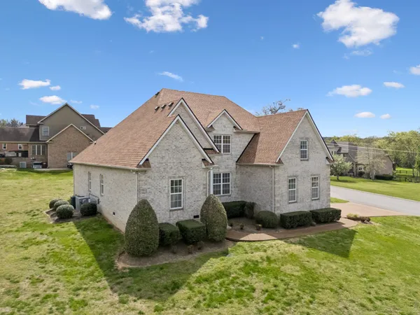 $699,900 | 405 Rodney Way, Mount Juliet, TN 37122