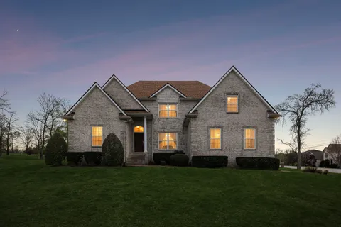 $689,900 | 405 Rodney Way, Mount Juliet, TN 37122