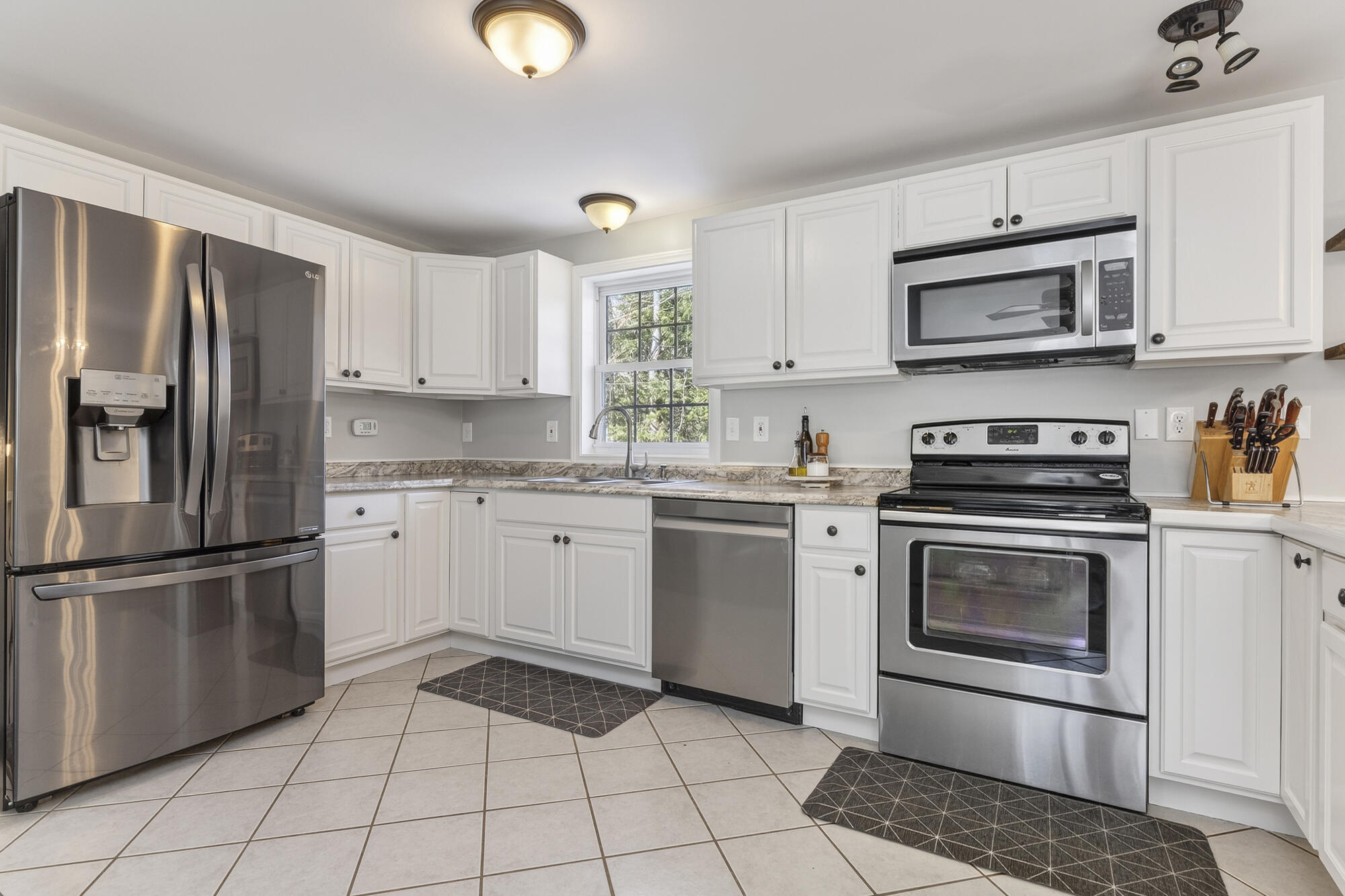 43 Fall Ridge Road Windham, ME 04062 - Photo 11 of 61 Kitchen
