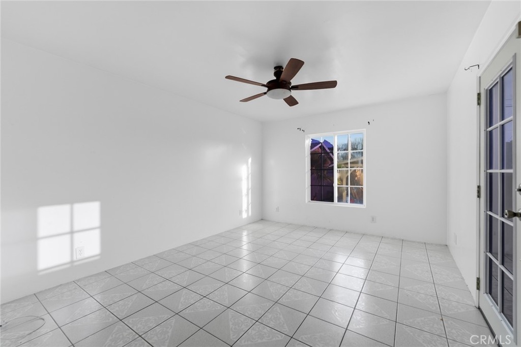 6824 Marcelle Street Paramount, CA 90723 - Photo 17 of 46