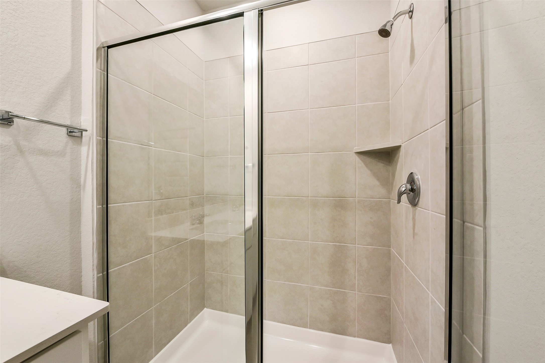 1992 Brookpointe Lane Dayton, TX 77535 - Photo 17 of 28