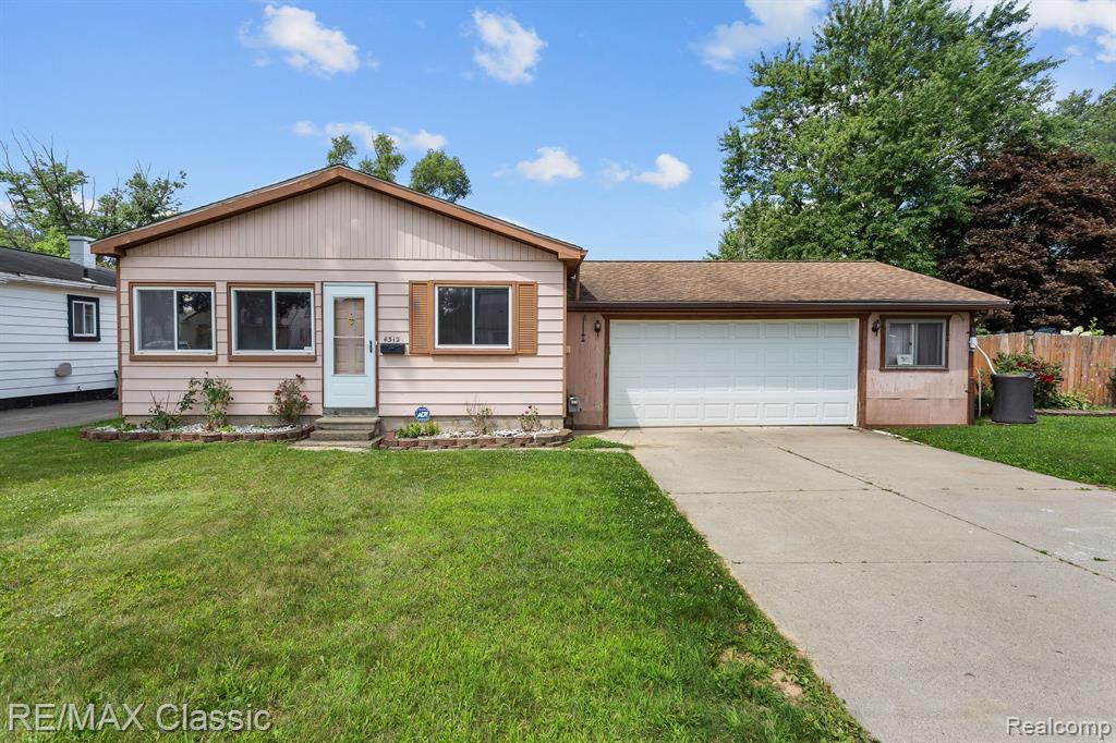 4312 Howe Road Wayne, MI 48184 - Photo 1 of 39