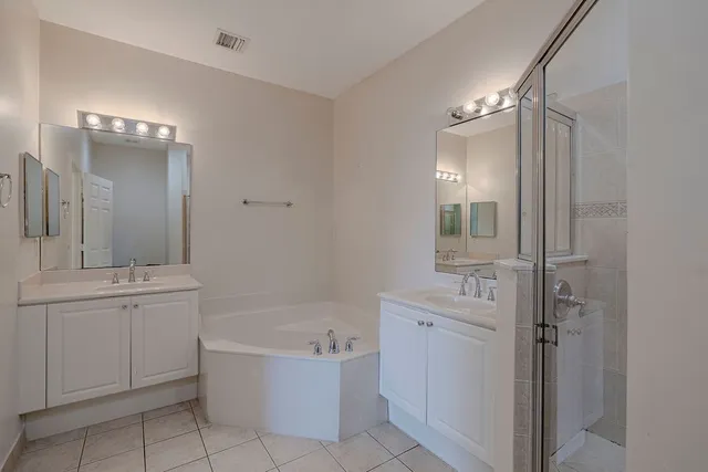 $2,500 | 805 Middleton Drive Southwest, Vero Beach, FL 32962