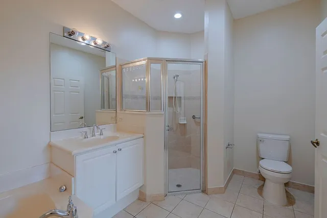 $2,500 | 805 Middleton Drive Southwest, Vero Beach, FL 32962