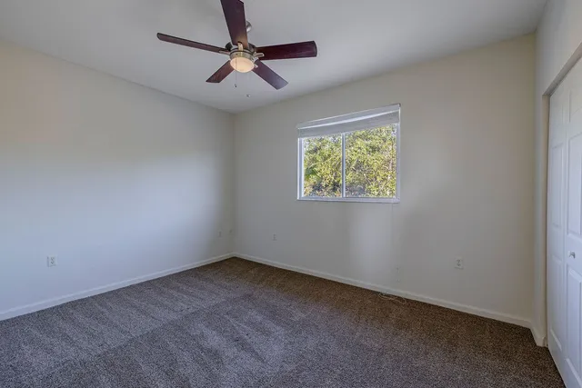 $2,500 | 805 Middleton Drive Southwest, Vero Beach, FL 32962