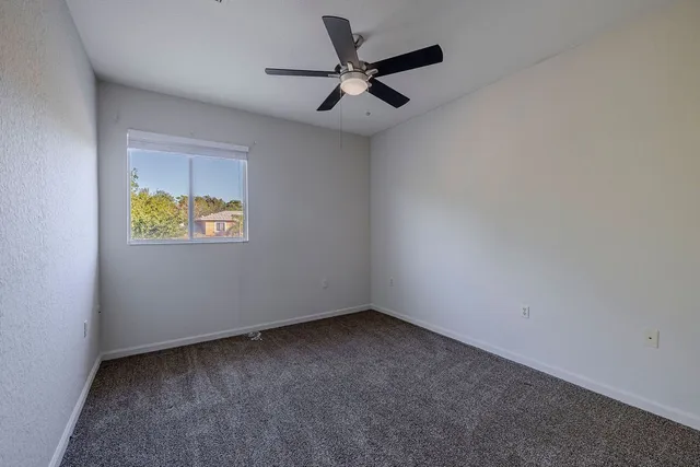 $2,500 | 805 Middleton Drive Southwest, Vero Beach, FL 32962