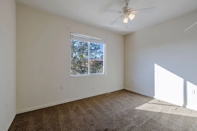 $2,500 | 805 Middleton Drive Southwest, Vero Beach, FL 32962