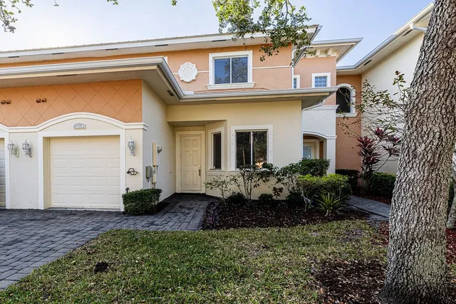 $2,500 | 805 Middleton Drive Southwest, Vero Beach, FL 32962