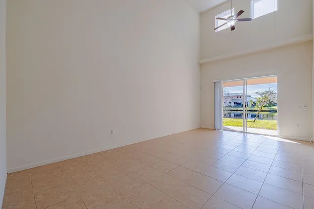 $2,500 | 805 Middleton Drive Southwest, Vero Beach, FL 32962