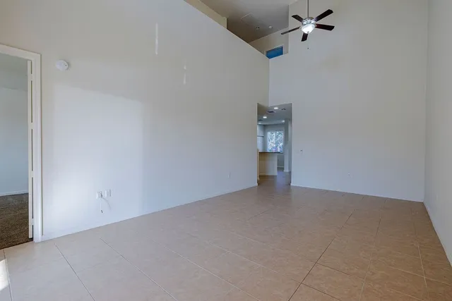 $2,500 | 805 Middleton Drive Southwest, Vero Beach, FL 32962