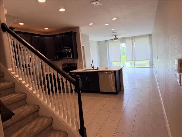 $2,200 | 10321 Willow Leaf Trail, Tampa, FL 33625