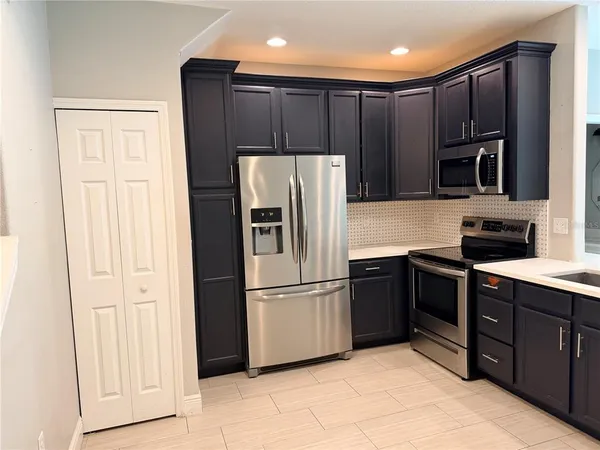 $2,200 | 10321 Willow Leaf Trail, Tampa, FL 33625