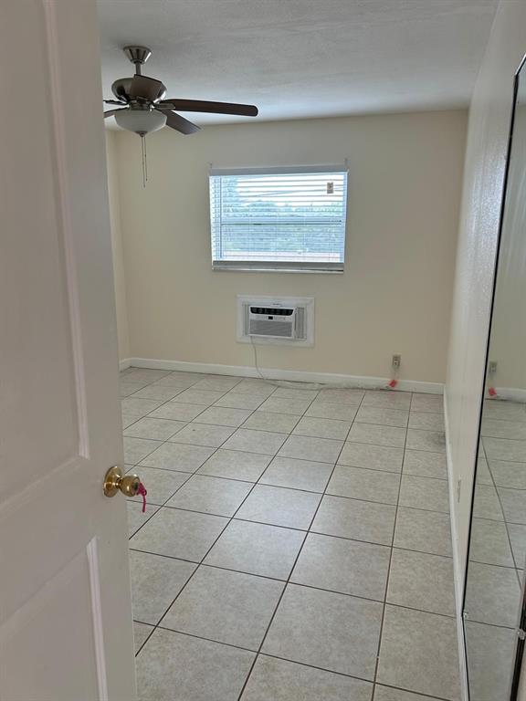 1050 East Sample Road, Unit 209 Pompano Beach, FL 33064 - Photo 5 of 6