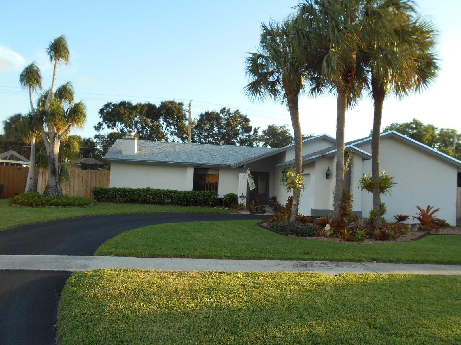 5560 Southwest 10th Place Pompano Beach, FL 33068 - Photo 1 of 15 Photo 1