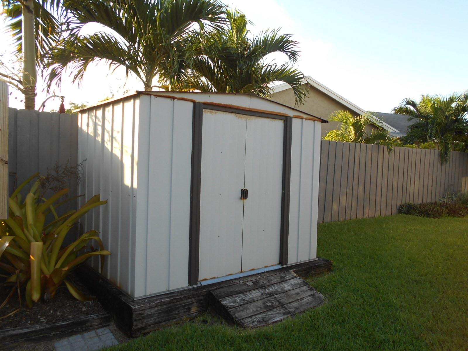 5560 Southwest 10th Place Pompano Beach, FL 33068 - Photo 6 of 15 Photo 6