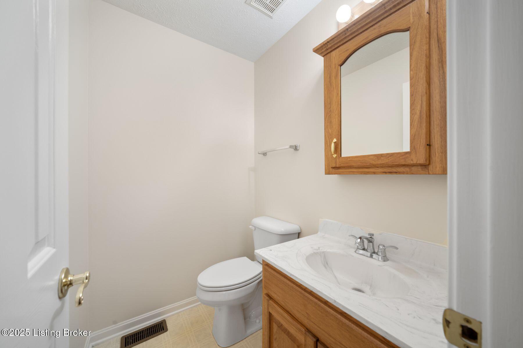 397 Partridge Run Road Shepherdsville, KY 40165 - Photo 9 of 74 photo_online_011