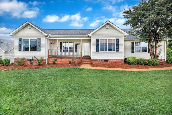 $269,900 | 116 McClain Lake Drive, Anderson, SC 29625