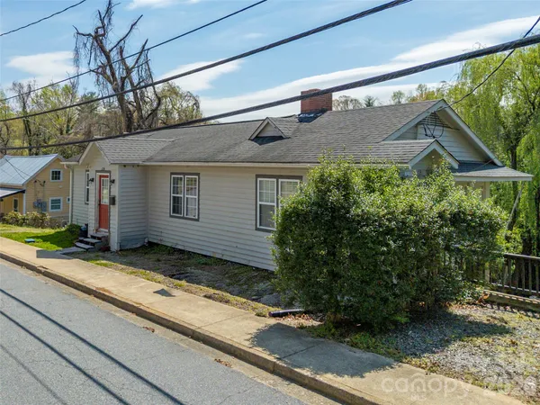 $240,000 | 120 East Howard Street, Tryon, NC 28782