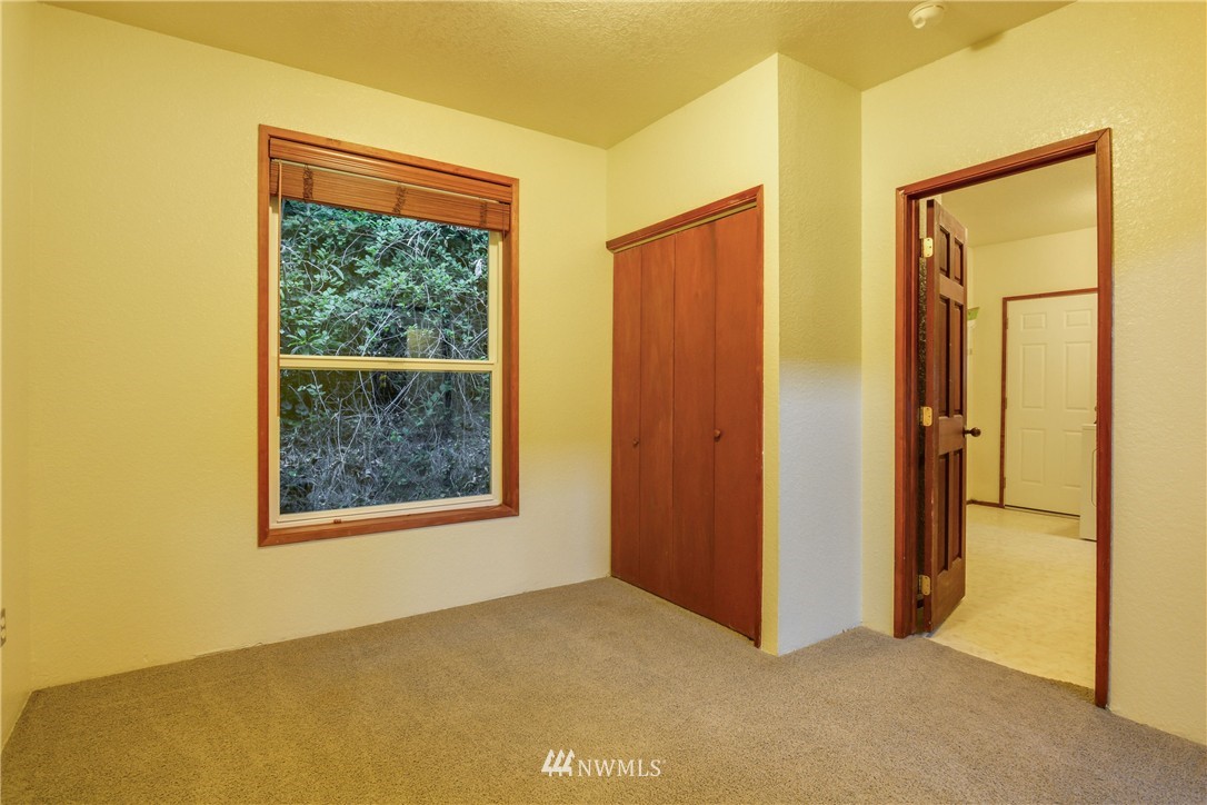 23909 5th Avenue West Bothell, WA 98021 - Photo 14 of 25