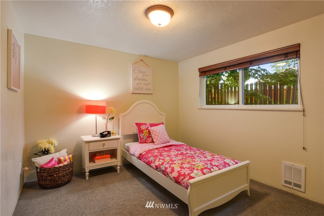 23909 5th Avenue West Bothell, WA 98021 - Photo 20 of 25