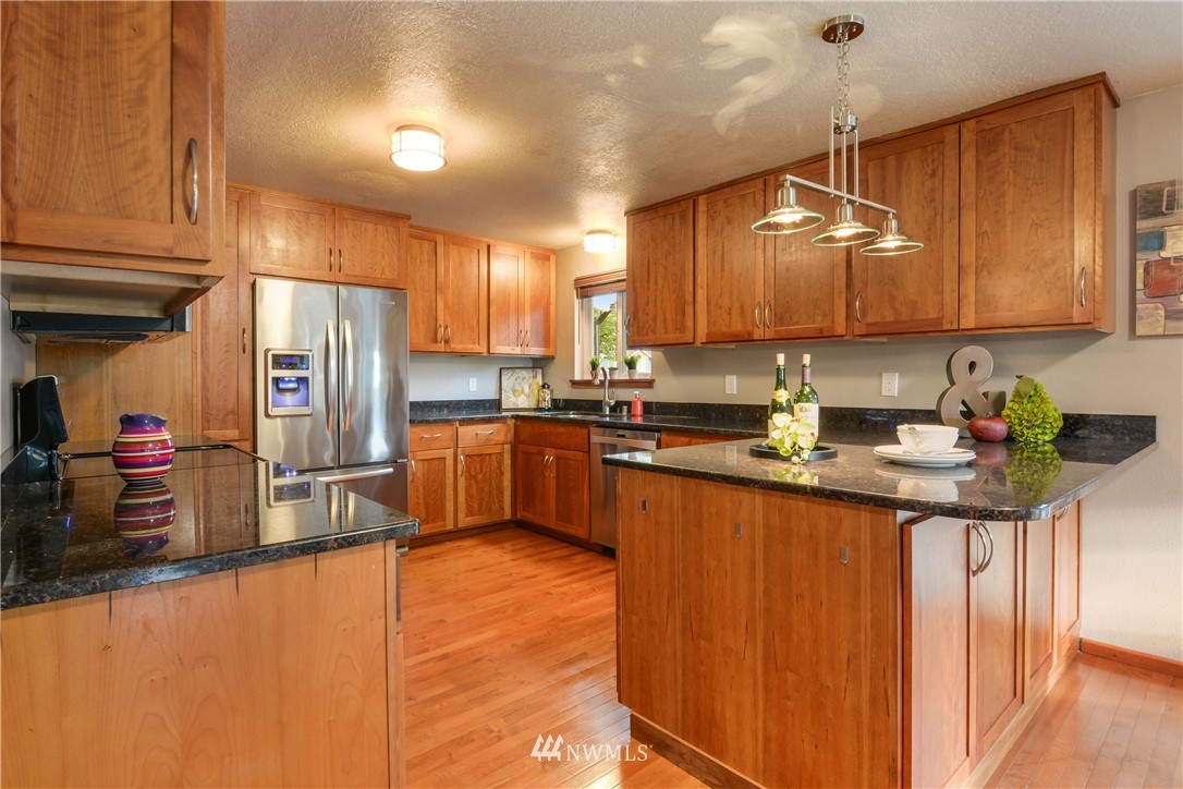 23909 5th Avenue West Bothell, WA 98021 - Photo 7 of 25