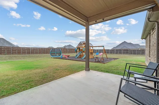 $525,000 | 620 Nighthorse Circle, Waxahachie, TX 75165