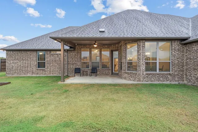 $525,000 | 620 Nighthorse Circle, Waxahachie, TX 75165
