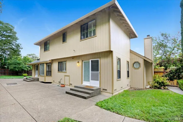 a front view of house with yard