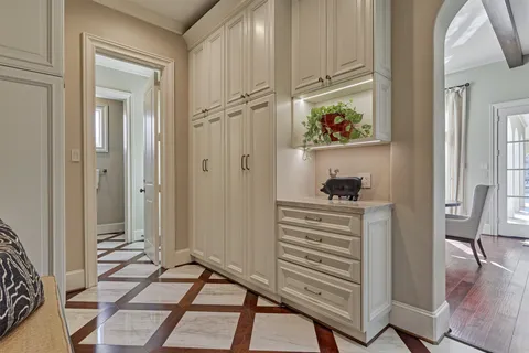 $3,199,000 | 3 Dorset Square, The Woodlands, TX 77381