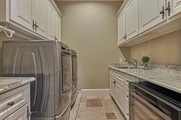 $3,199,000 | 3 Dorset Square, The Woodlands, TX 77381