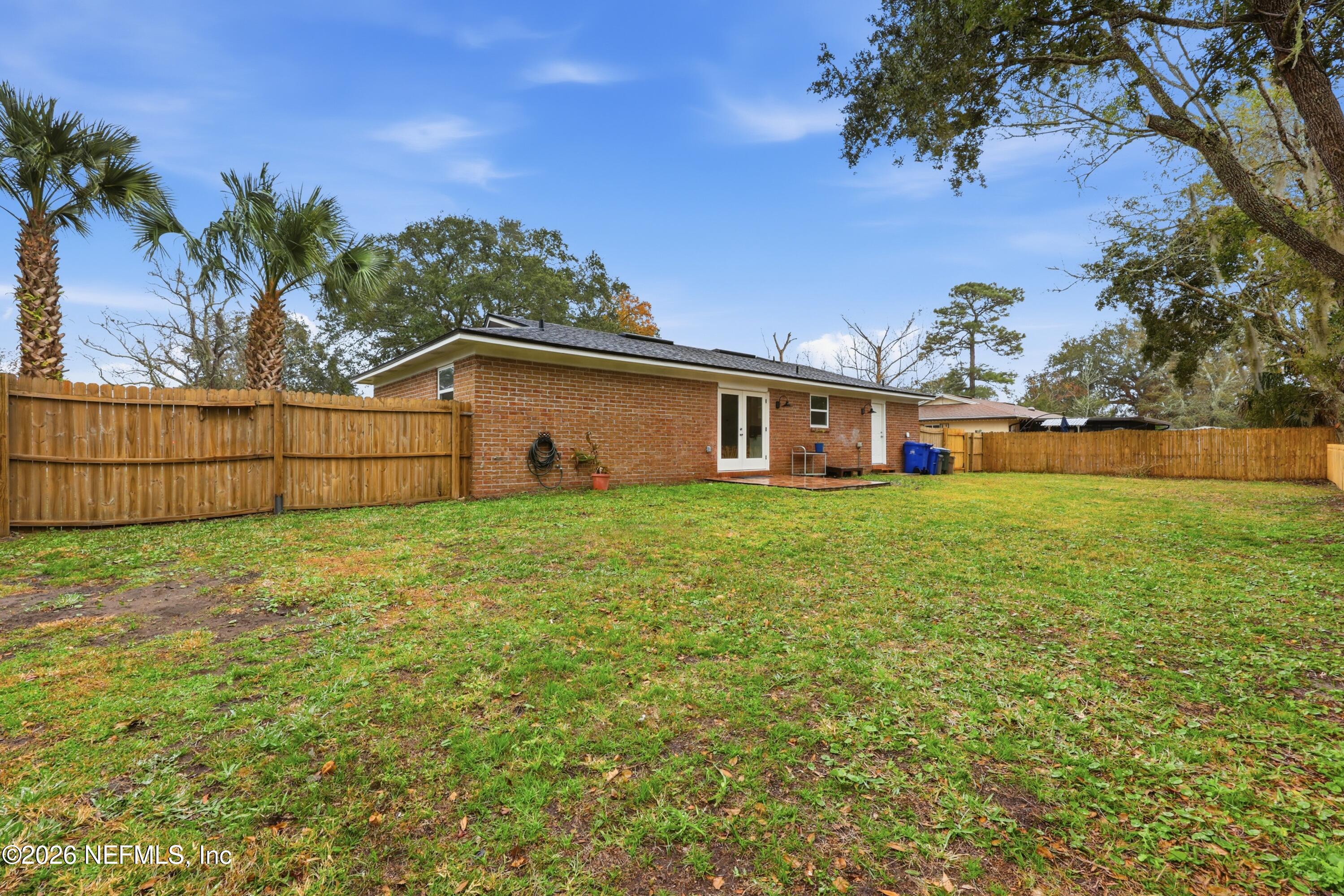 7 Cobia Street Ponte Vedra Beach, FL 32082 - Photo 17 of 20 a white house that has a tree in it