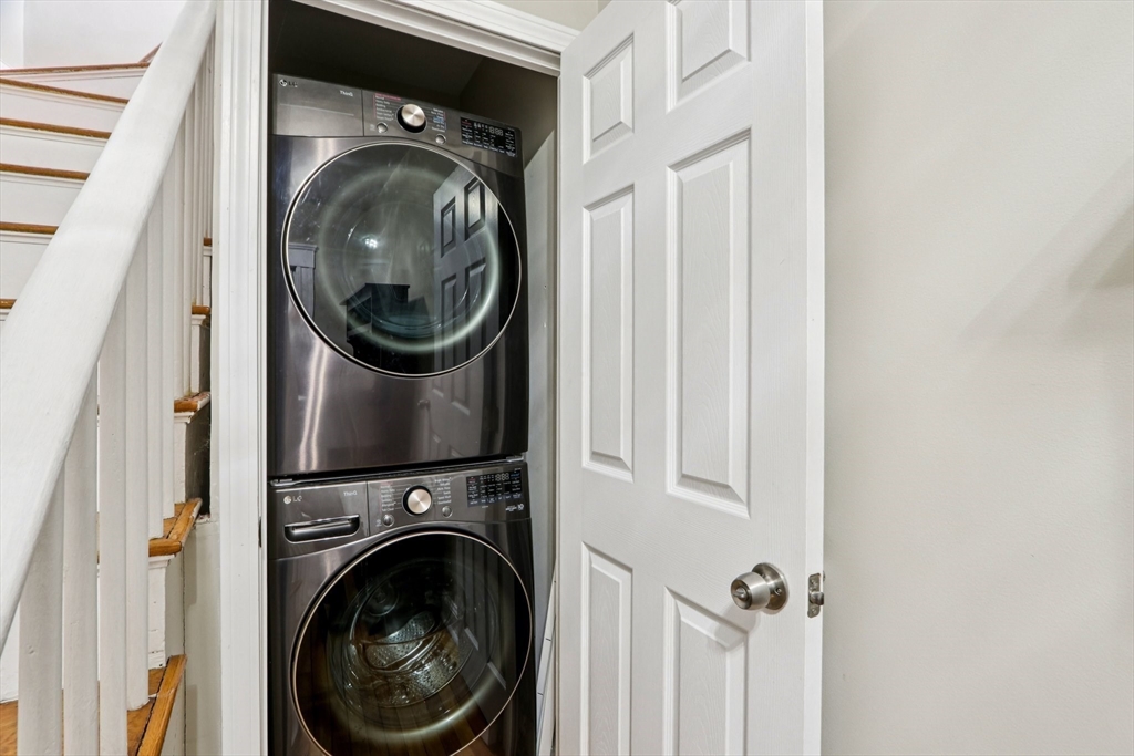 39 Forest Street, Unit 39 Arlington, MA 02476 - Photo 4 of 23