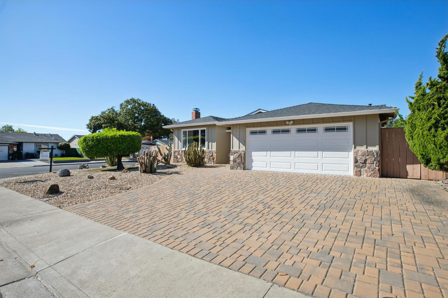 32402 Rutherford Lane Union City, CA 94587 - Photo 4 of 55