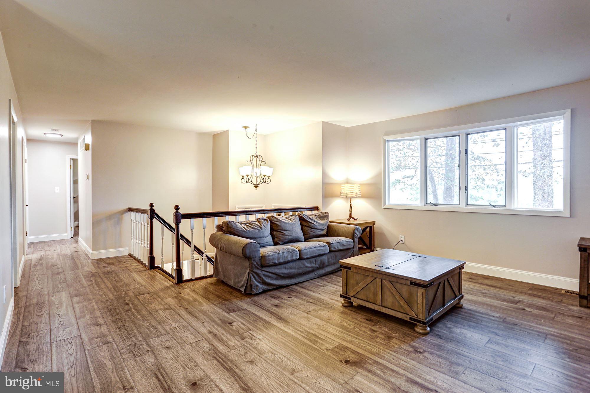421 Obrecht Road Sykesville, MD 21784 - Photo 4 of 41 Living Room