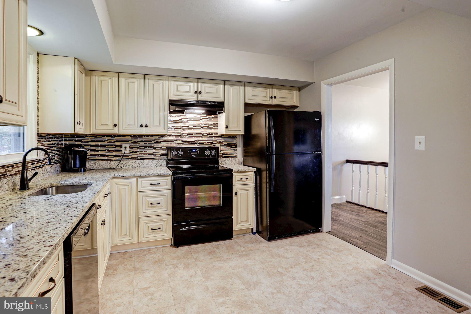 421 Obrecht Road Sykesville, MD 21784 - Photo 9 of 41 Eat-In Kitchen